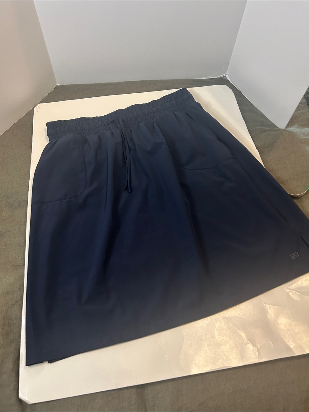 Albion Fit, the get away shirk, Navy Pull on Skirt - Women's size XL